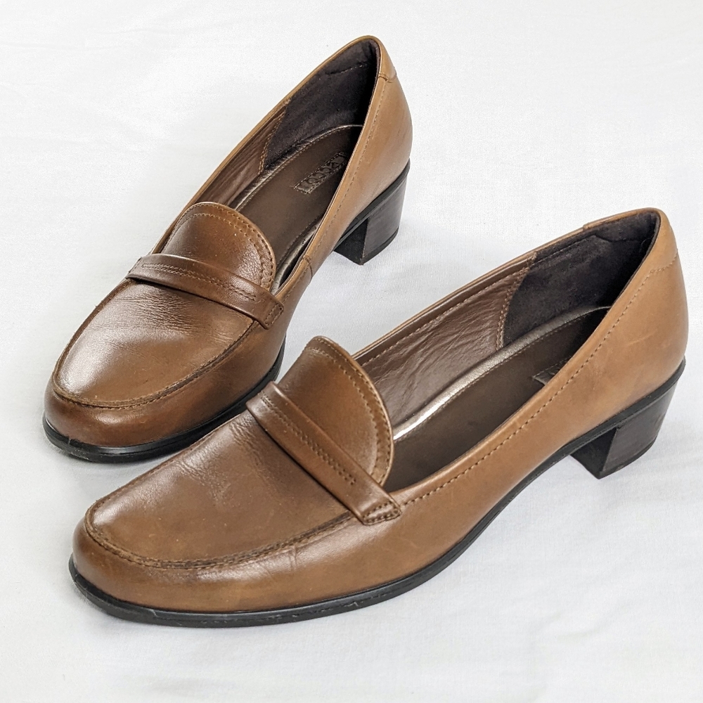 Ecco Chesnutt Tan Brown Leather Heeled Loafers Comfort Shoes